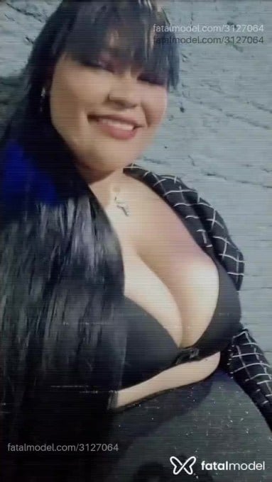 Acompanhante mulher morena (o) de olhos pretos em Jacarezinho Acompanhante mulher morena (o) de olhos pretos em Jacarezinho - Indinha