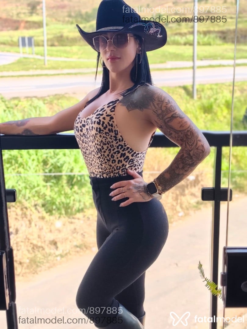 Acompanhante mulher morena (o) de olhos castanhos em Campos dos Goytacazes - Taty Araujo
