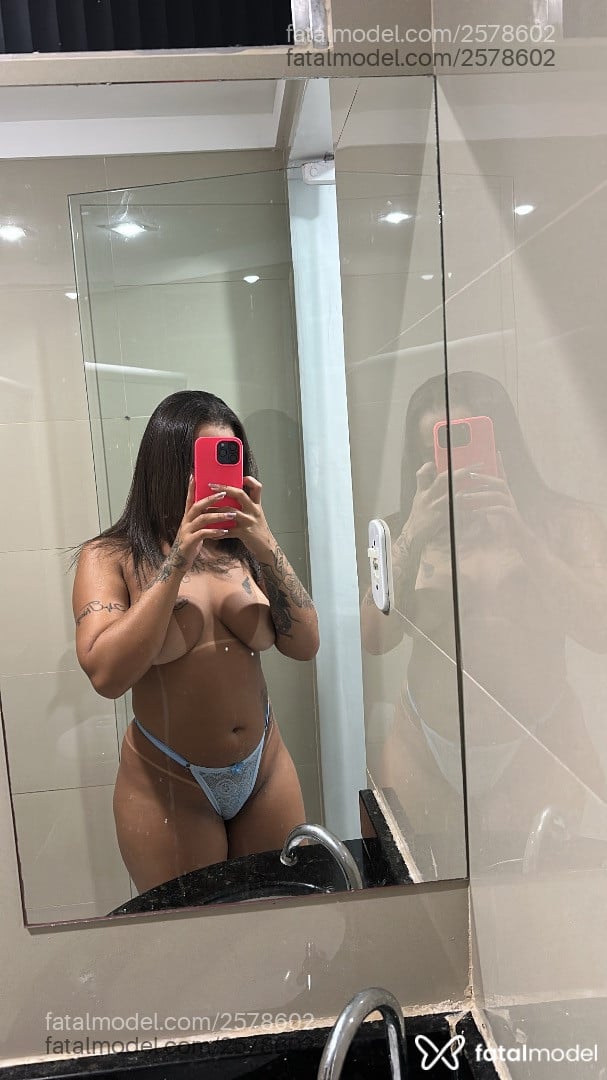 Acompanhante mulher morena (o) de olhos mel em Aracaju - Tóquio