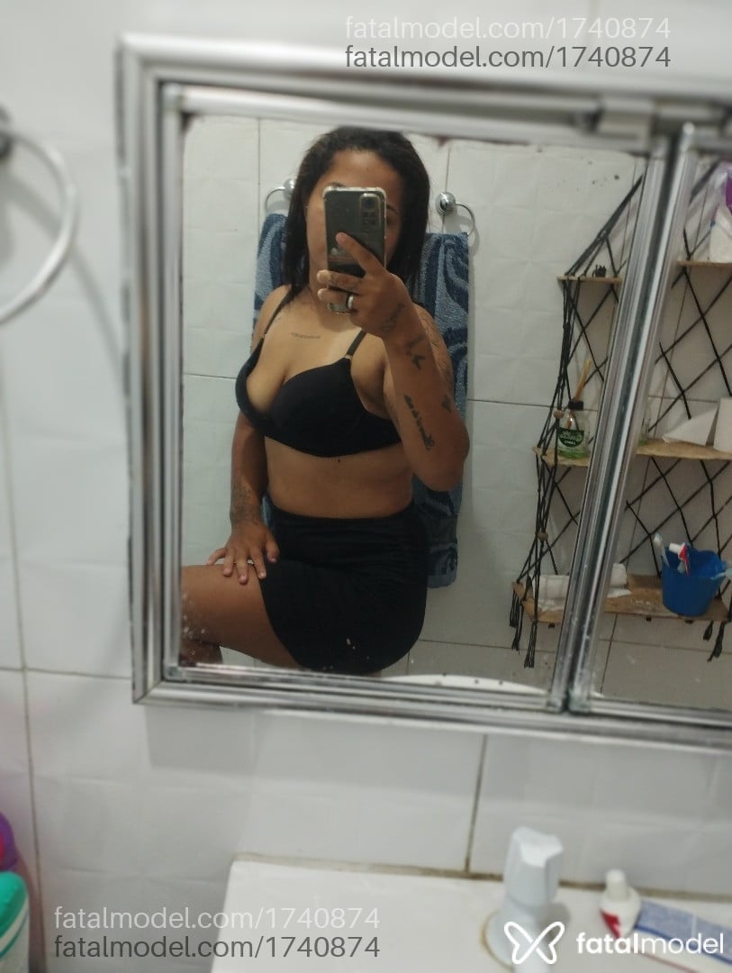 Acompanhante mulher com cabelo castanho de olhos castanhos em Maceió - Julia Fonseca