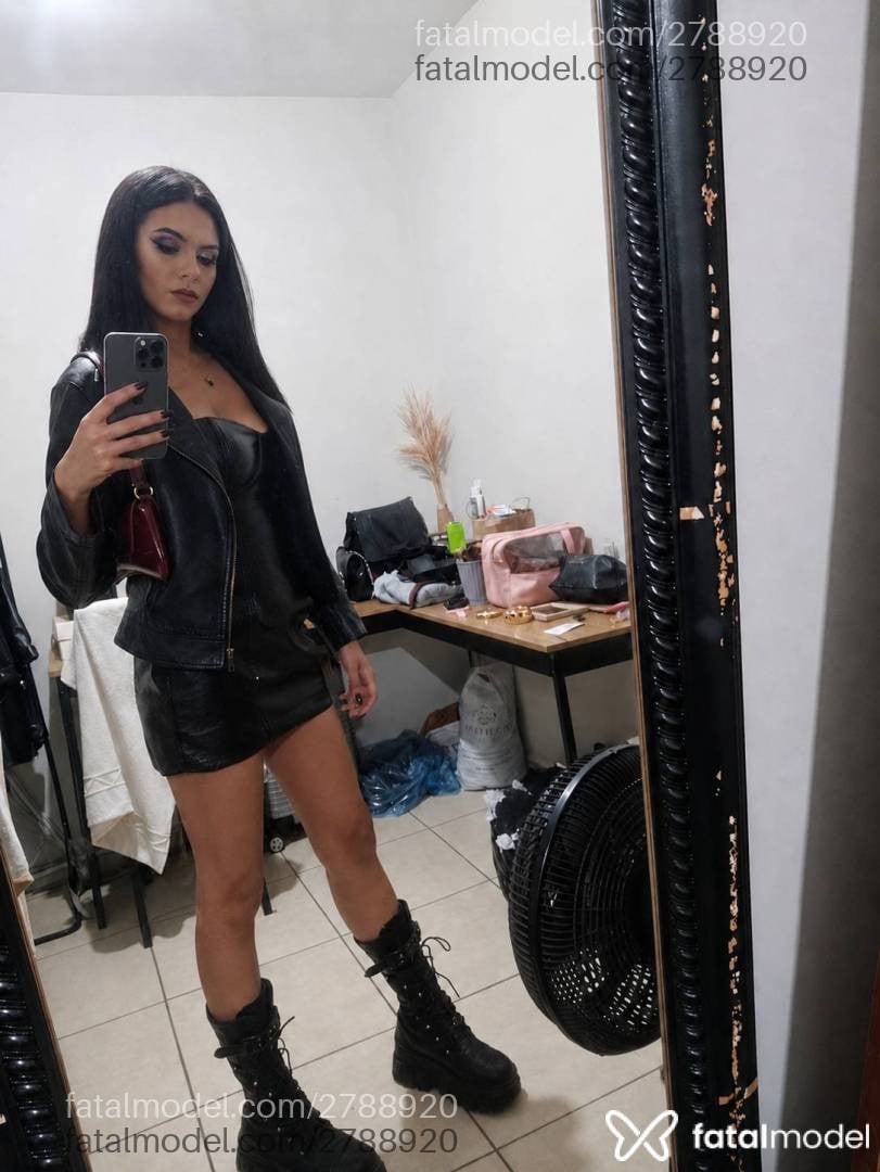 Acompanhante mulher morena (o) de olhos mel em Brasília - Kelly