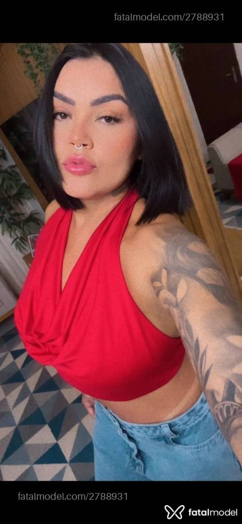 Acompanhante mulher morena (o) de olhos castanhos - Bruna Tavaris