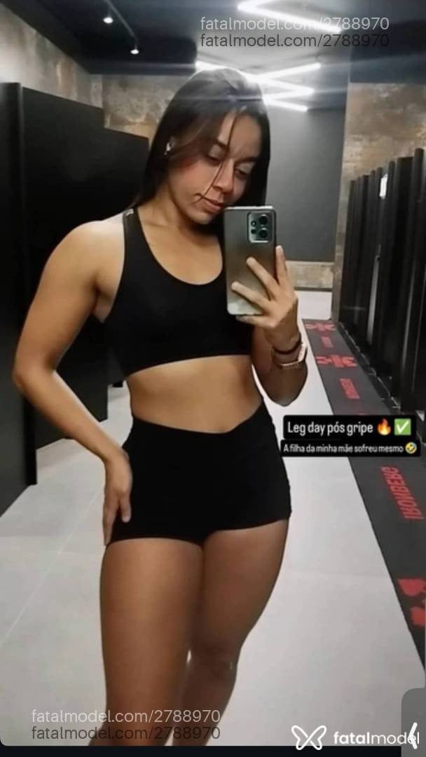 Acompanhante mulher com cabelo castanho de olhos castanhos em Cascavel - Maitê