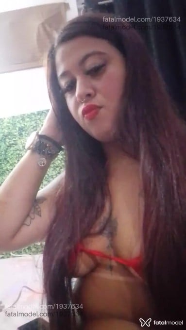 Acompanhante mulher ruiva (o) de olhos castanhos em Macaé - Mirela Moura