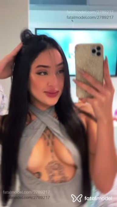 Acompanhante mulher morena (o) de olhos castanhos em São Paulo Acompanhante mulher morena (o) de olhos castanhos em São Paulo - Karol