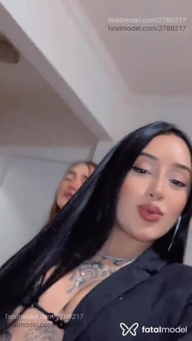 Acompanhante mulher morena (o) de olhos castanhos em São Paulo Acompanhante mulher morena (o) de olhos castanhos em São Paulo - Karol