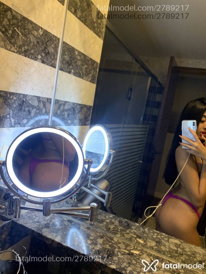 Acompanhante mulher morena (o) de olhos castanhos em São Paulo Acompanhante mulher morena (o) de olhos castanhos em São Paulo - Karol