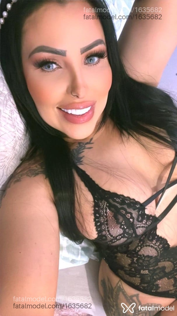 Acompanhante mulher morena (o) de olhos castanhos - Nanda Bittencourt