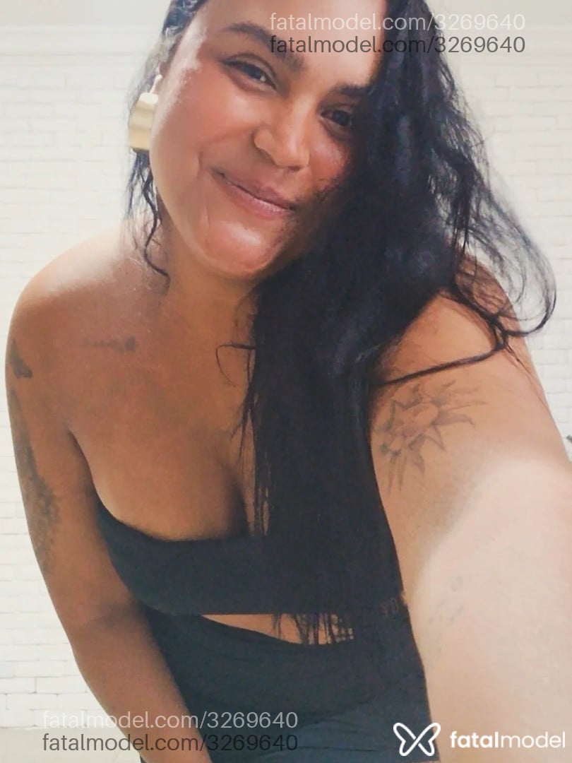 Acompanhante mulher morena (o) de olhos castanhos - Marcela Acompanhante mulher morena (o) de olhos castanhos - Marcela
