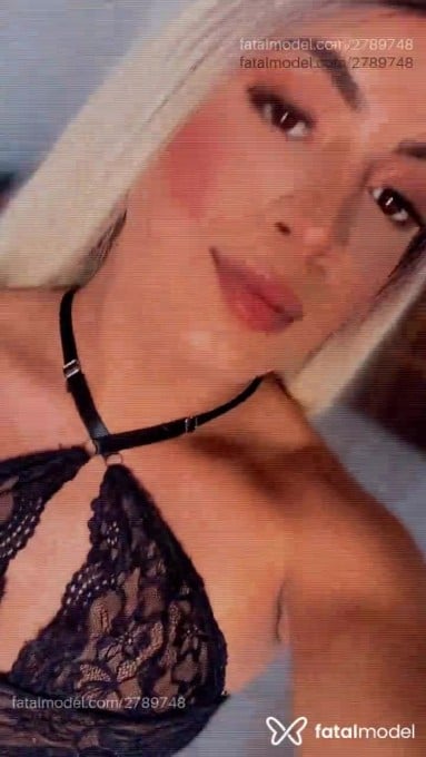 Acompanhante mulher trans loira (o) de olhos castanhos em Maceió - Grazielly Brandão