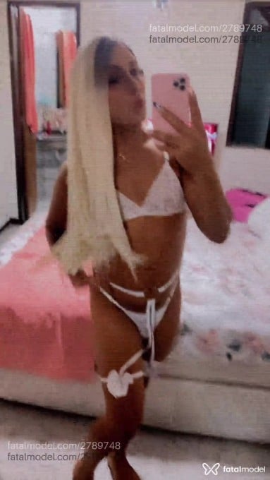 Acompanhante mulher trans loira (o) de olhos castanhos em Maceió - Grazielly Brandão