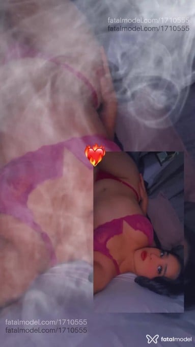 Acompanhante mulher morena (o) de olhos pretos - Cacau Acompanhante mulher morena (o) de olhos pretos - Cacau