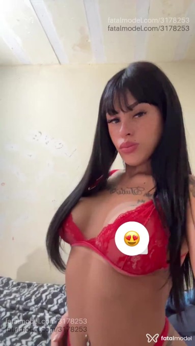 Acompanhante mulher ruiva (o) de olhos pretos em Belo Horizonte - Caroline