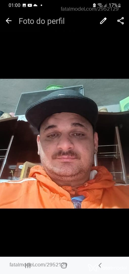Acompanhante homem com cabelo castanho de olhos castanhos em Santa Maria - Ray Flores