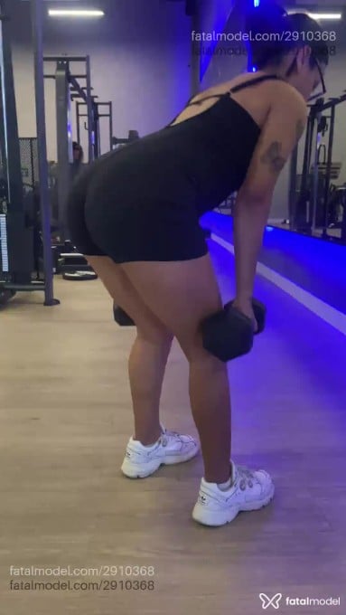 Acompanhante mulher morena (o) de olhos castanhos - Angela Lee Acompanhante mulher morena (o) de olhos castanhos - Angela Lee