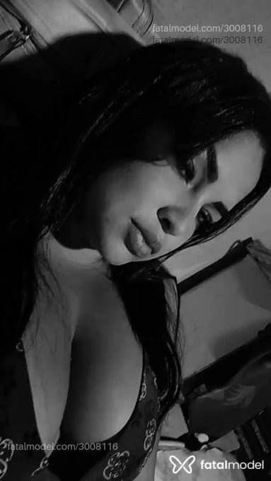 Acompanhante mulher morena (o) de olhos pretos em Franca - Tifanny