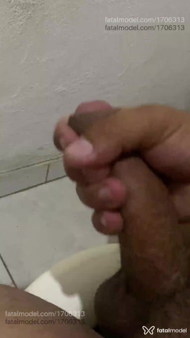 Acompanhante homem morena (o) de olhos castanhos em Teresópolis - Lucas
