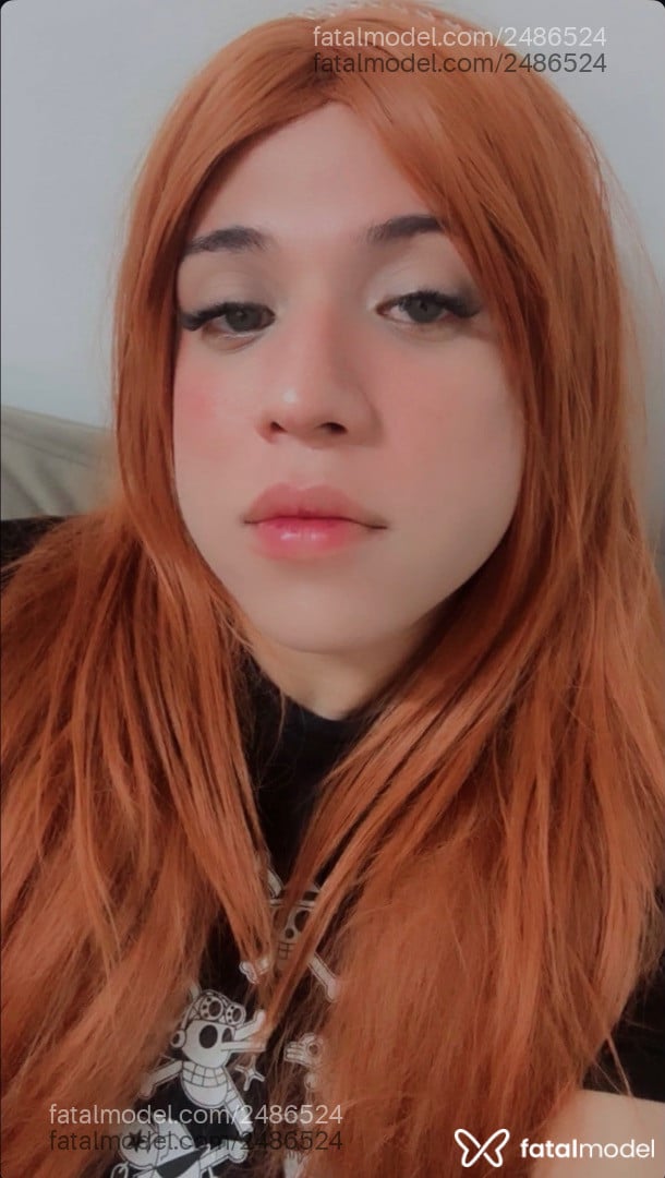 Acompanhante não-binário ruiva (o) de olhos azuis em Curitiba - Luna