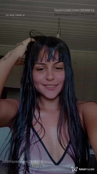 Acompanhante mulher morena (o) de olhos castanhos em Curitiba - Morena