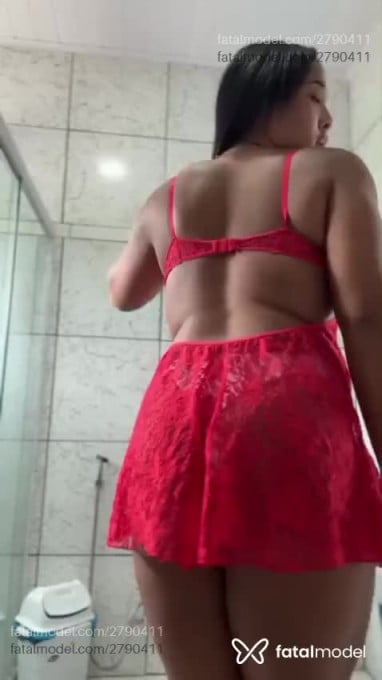 Acompanhante mulher trans morena (o) de olhos castanhos em Virtual - Bubuzinha