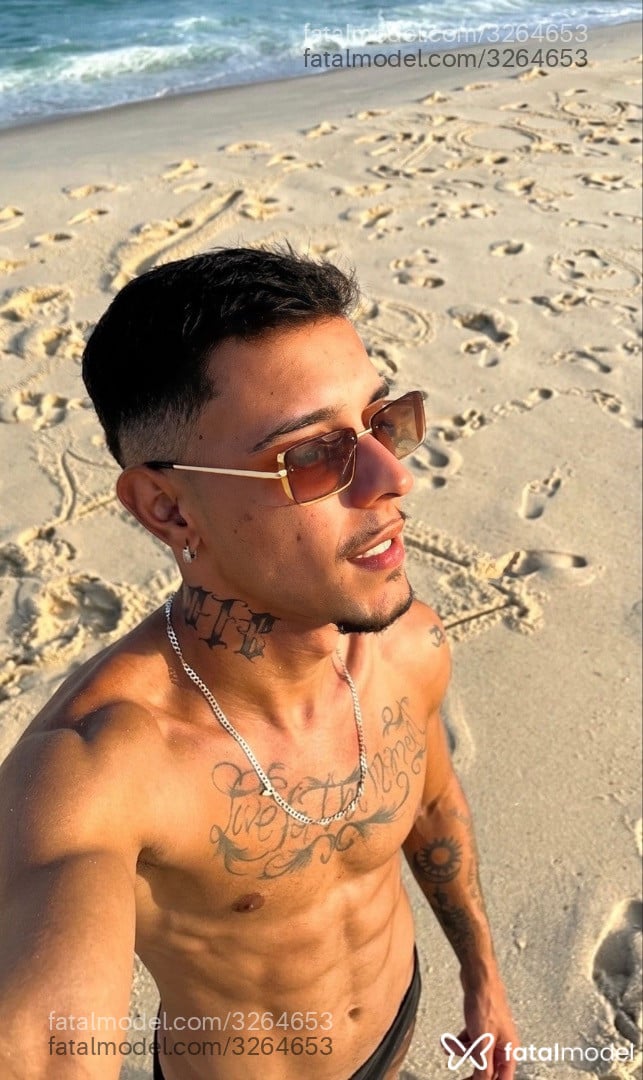 Acompanhante homem morena (o) de olhos pretos - Miguel