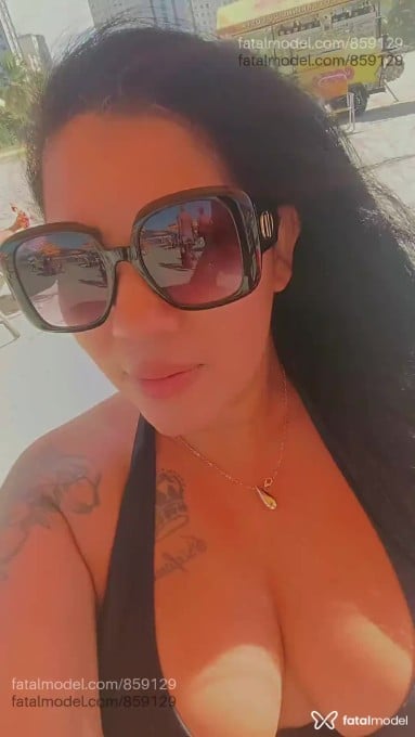 Acompanhante mulher morena (o) de olhos castanhos - Sabrina Acompanhante mulher morena (o) de olhos castanhos - Sabrina