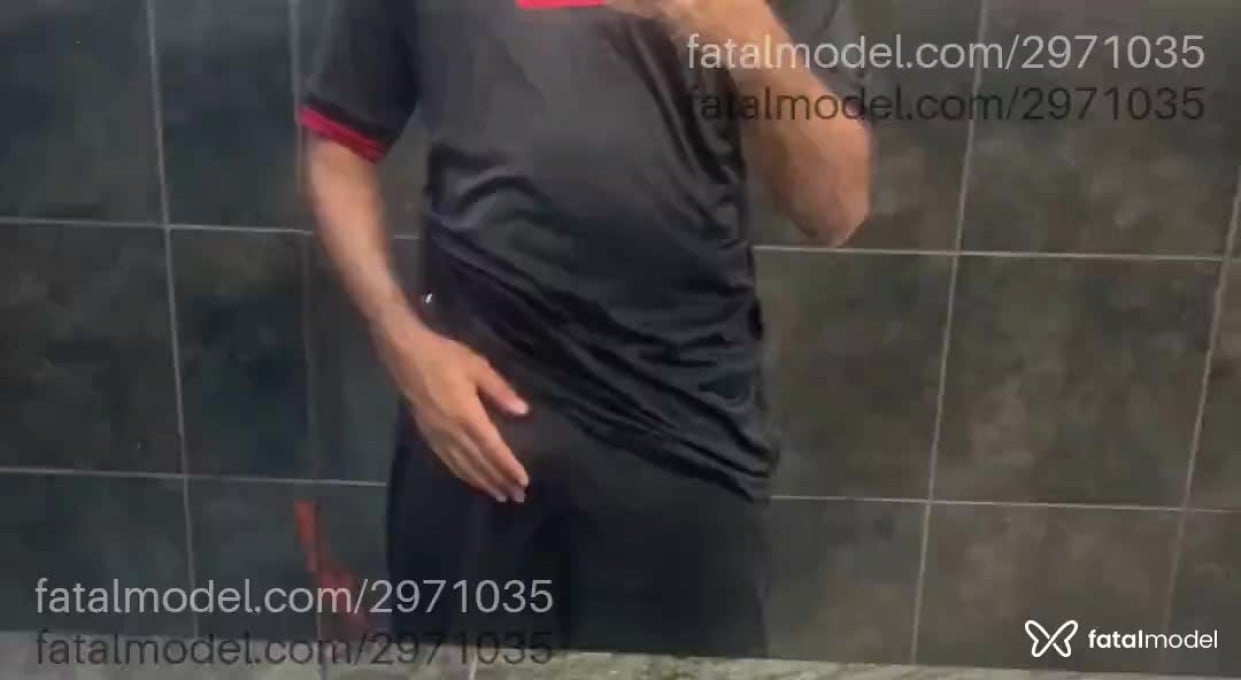 Acompanhante homem morena (o) de olhos castanhos - Miguel Acompanhante homem morena (o) de olhos castanhos - Miguel