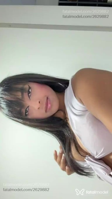 Acompanhante mulher com cabelo castanho de olhos pretos em Porto Belo Acompanhante mulher com cabelo castanho de olhos pretos em Porto Belo - Katzinha