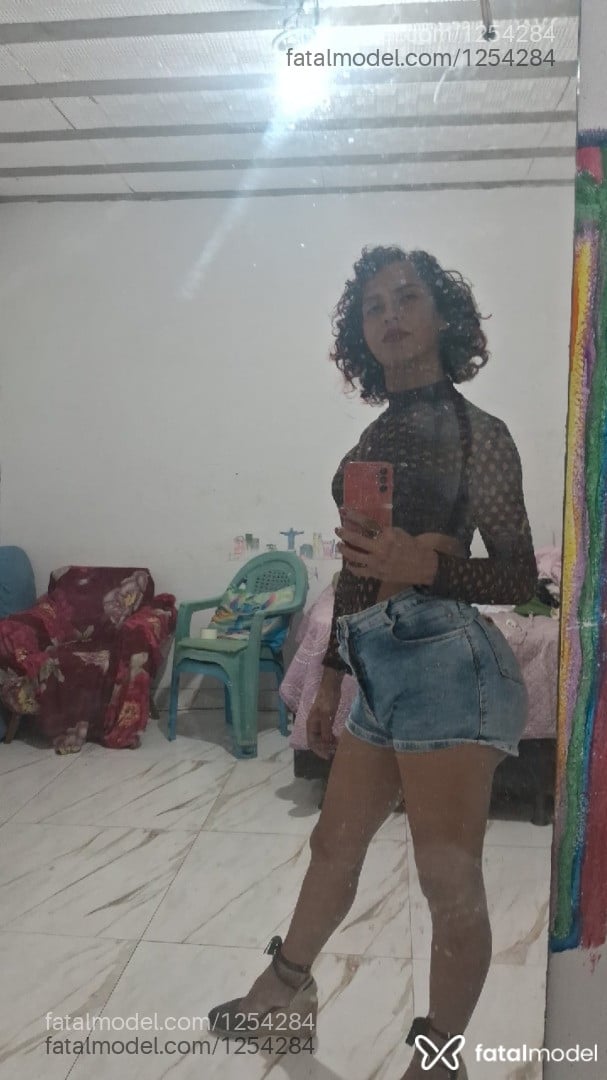Acompanhante homem trans com cabelo castanho de olhos castanhos em Governador Valadares Acompanhante homem trans com cabelo castanho de olhos castanhos em Governador Valadares - Paola Caldeira