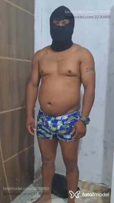 Acompanhante homem morena (o) de olhos pretos em Virtual - Marcelo