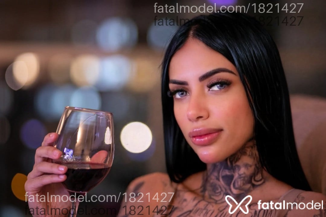 Acompanhante mulher morena (o) de olhos castanhos em São Paulo - Megan Prado