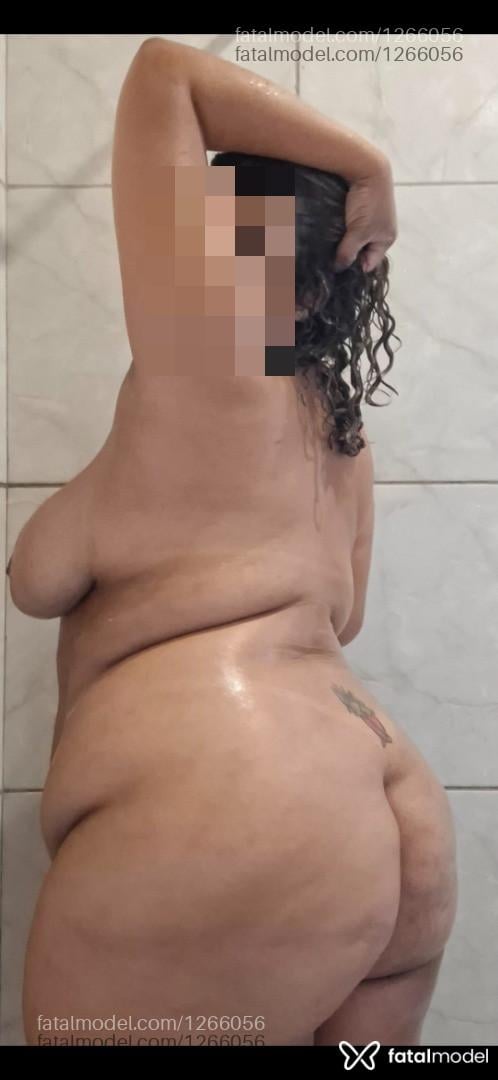 Acompanhante mulher com cabelo castanho de olhos castanhos - Sienna Placas