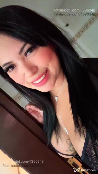 Acompanhante mulher morena (o) de olhos castanhos em Curitiba Acompanhante mulher morena (o) de olhos castanhos em Curitiba - Paola novais