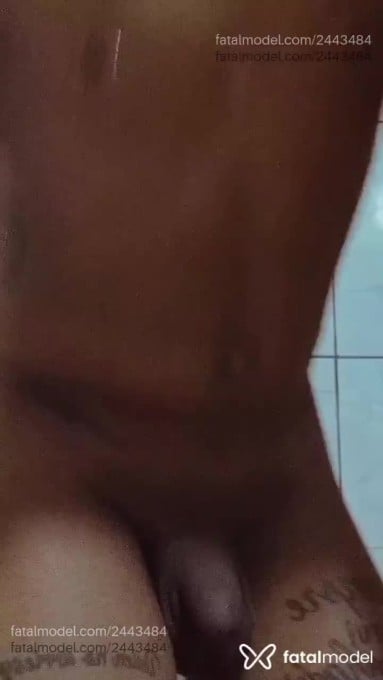 Acompanhante homem morena (o) de olhos castanhos em Nova Friburgo - Victor Hugomorenin