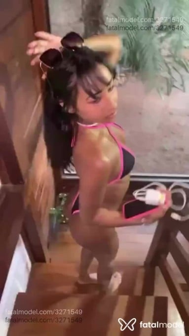 Acompanhante mulher morena (o) de olhos castanhos em Belo Horizonte Acompanhante mulher morena (o) de olhos castanhos em Belo Horizonte - Gabriellyr