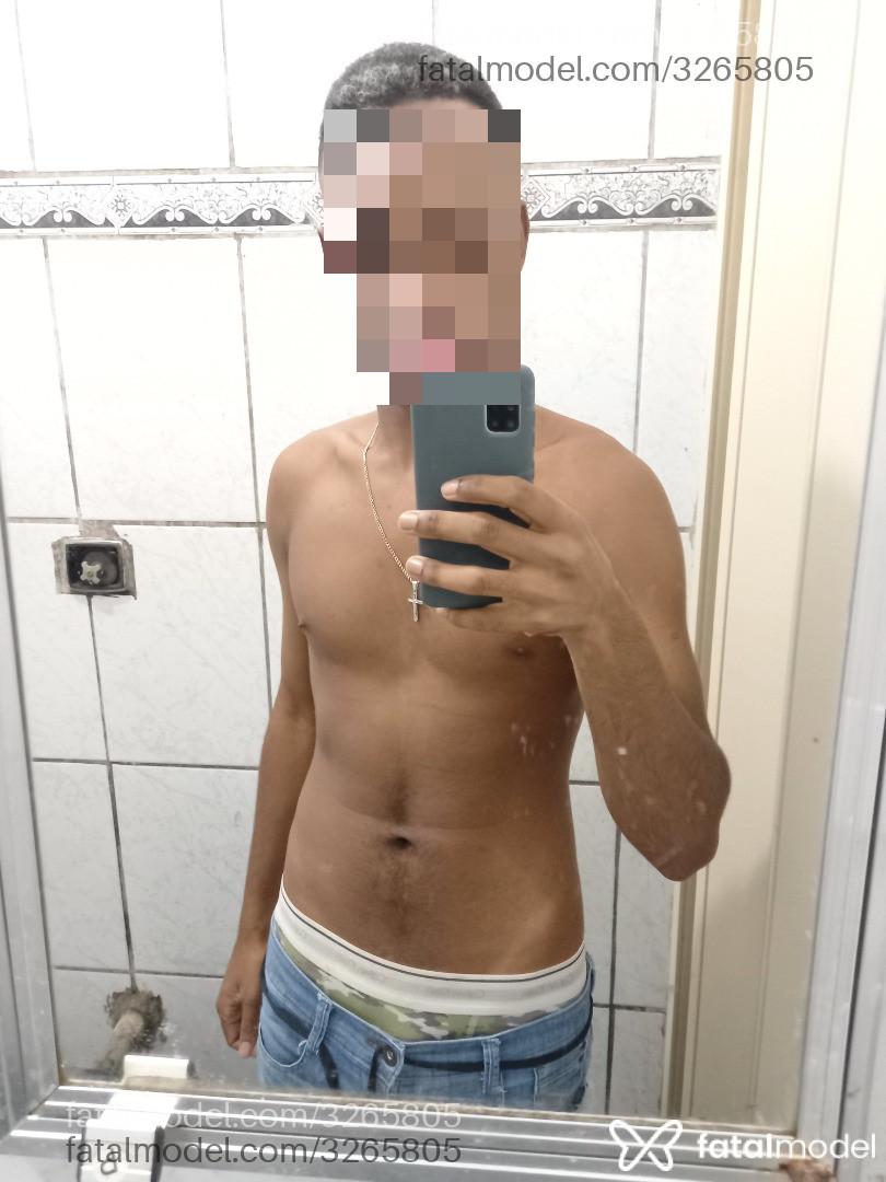 Acompanhante homem com cabelo castanho de olhos castanhos em Carapicuíba - Black Cat