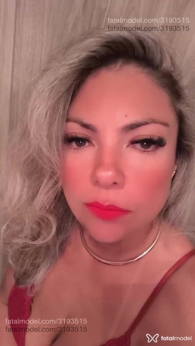 Acompanhante mulher loira (o) de olhos verdes em São José - Luana