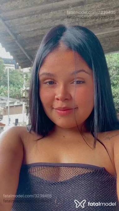 Acompanhante mulher morena (o) de olhos castanhos em Virtual Acompanhante mulher morena (o) de olhos castanhos em Virtual - Tamires Martins