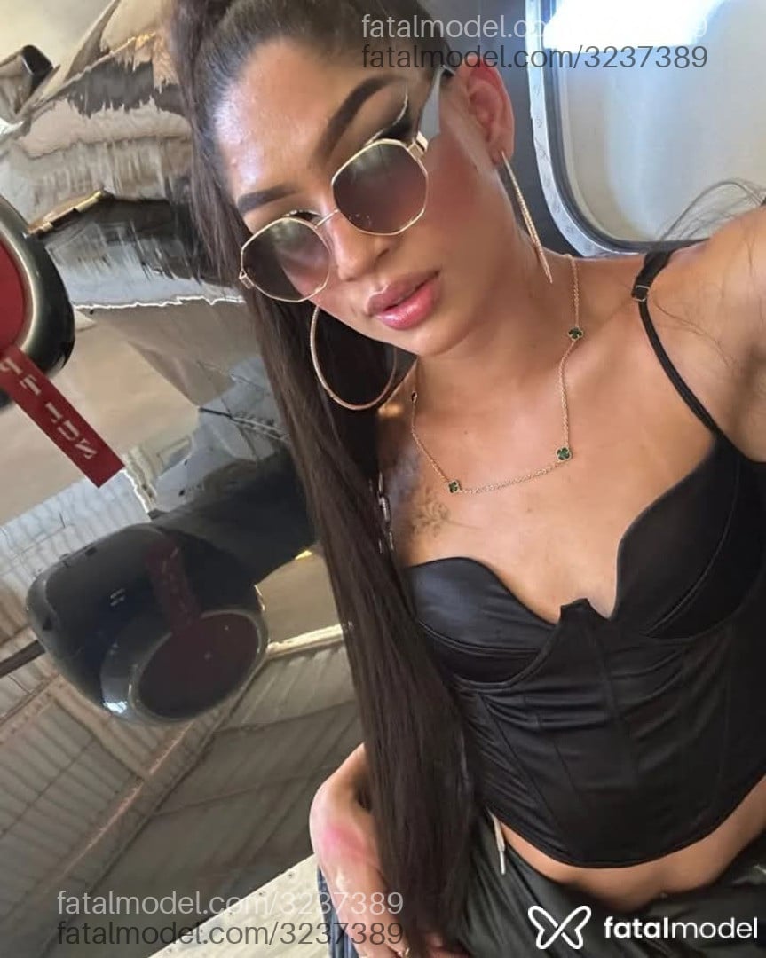 Acompanhante mulher trans morena (o) de olhos castanhos em Virtual - Jolie