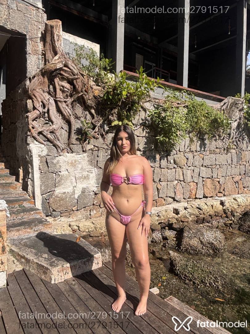 Acompanhante mulher loira (o) de olhos castanhos em Macaé - Alice Souza
