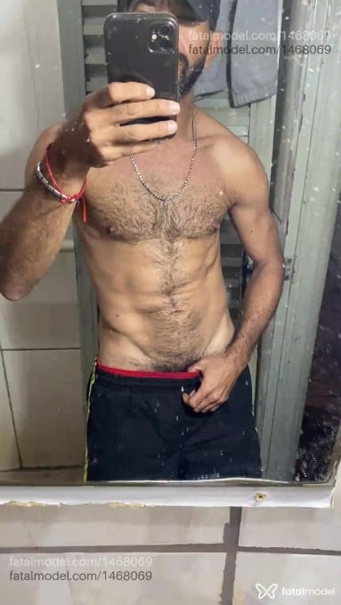 Acompanhante homem com cabelo castanho de olhos castanhos - Gael Alves Acompanhante homem com cabelo castanho de olhos castanhos - Gael Alves