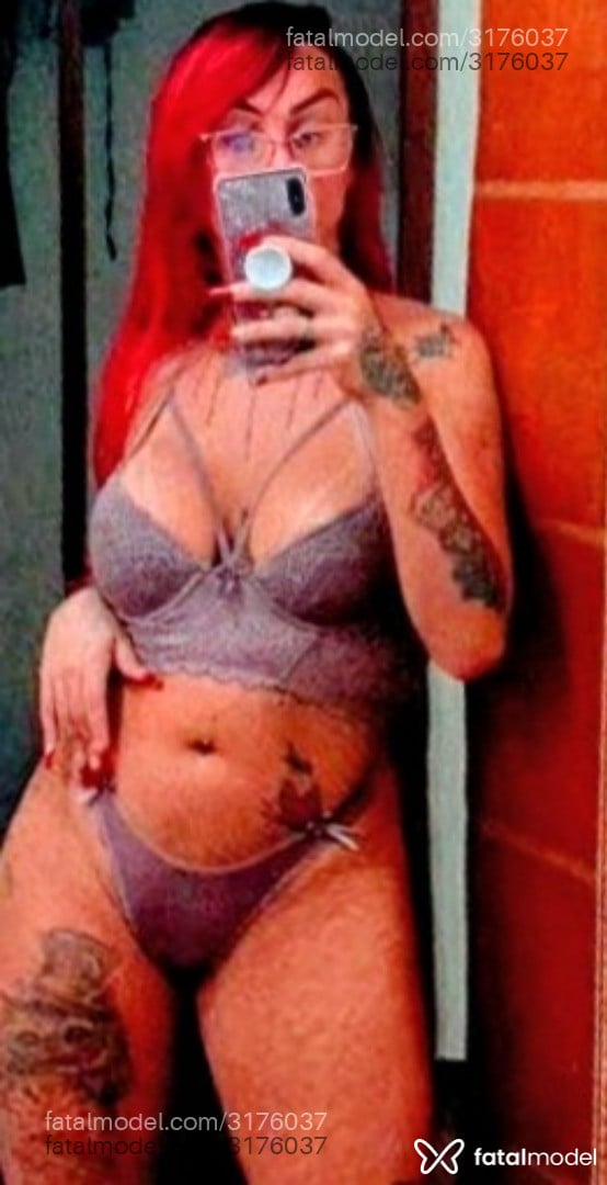Acompanhante mulher trans ruiva (o) de olhos verdes em Pouso Alegre - Alice Mendes