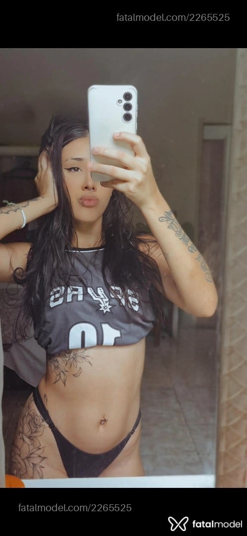 Acompanhante mulher com cabelo castanho de olhos castanhos em Rio de Janeiro - Sarah