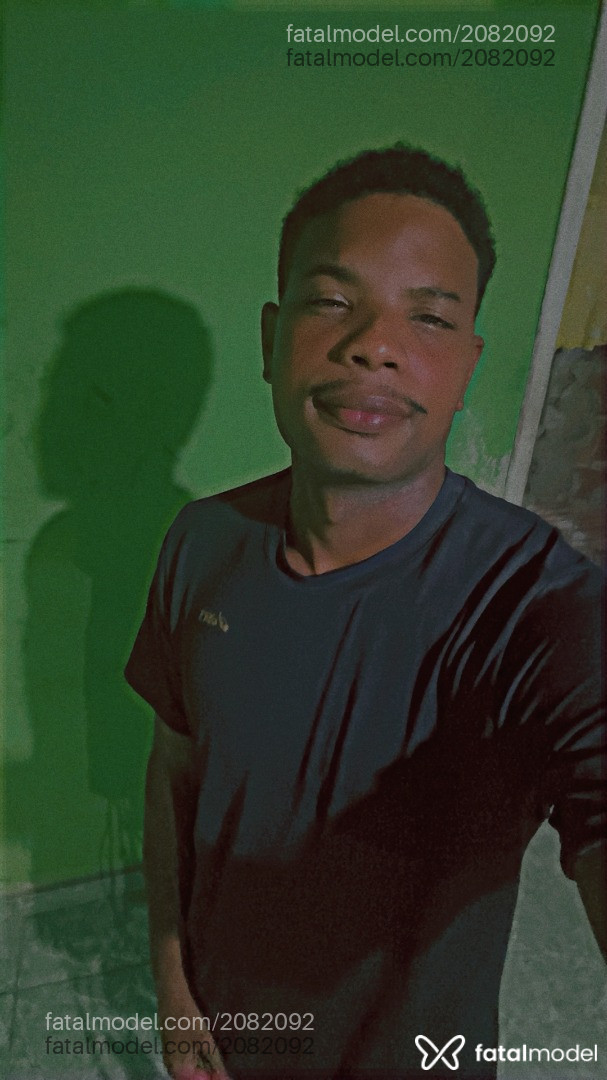Acompanhante homem morena (o) de olhos castanhos em Rio de Janeiro - Jn Oliveira