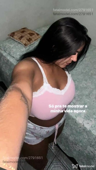 Acompanhante mulher morena (o) de olhos castanhos em Nova Venécia - Beatriz