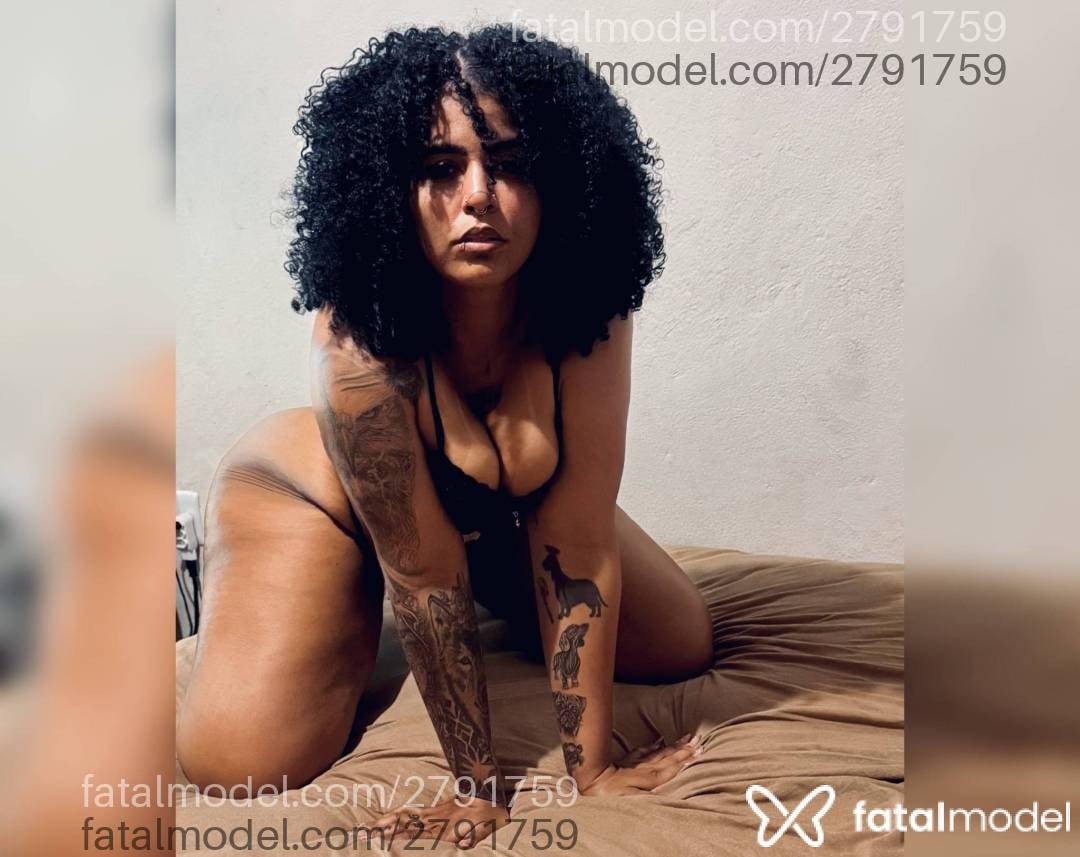 Acompanhante mulher morena (o) de olhos pretos - Juh