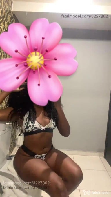 Acompanhante mulher com cabelo castanho de olhos pretos em Nova Iguaçu Acompanhante mulher com cabelo castanho de olhos pretos em Nova Iguaçu - Ana Lu