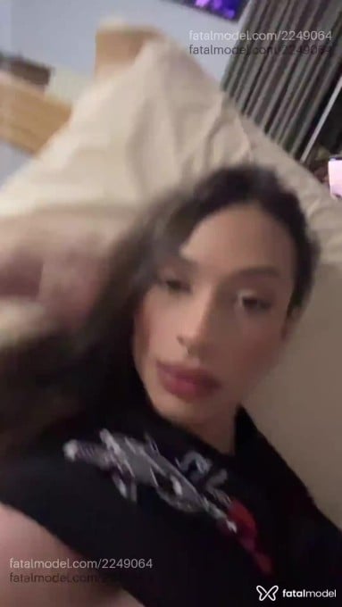 Acompanhante mulher trans com cabelo castanho de olhos castanhos em Curitiba - Kimberly