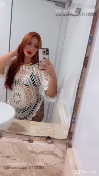 Acompanhante mulher ruiva (o) de olhos mel em Jussara Acompanhante mulher ruiva (o) de olhos mel em Jussara - Ariel Ferrari