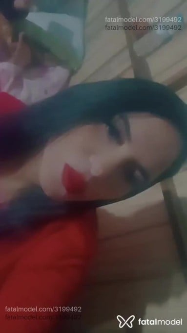 Acompanhante mulher com cabelo castanho de olhos castanhos em Tramandaí Acompanhante mulher com cabelo castanho de olhos castanhos em Tramandaí - Drykinha